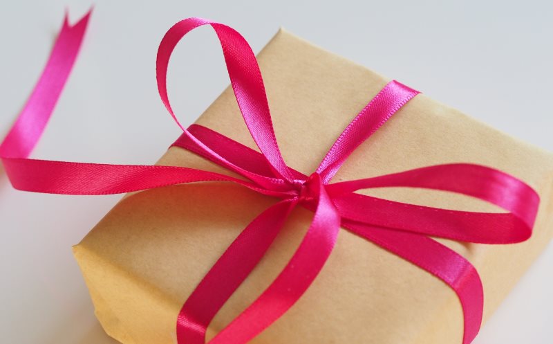 Wraped Gift Wraped Gift on a Budget